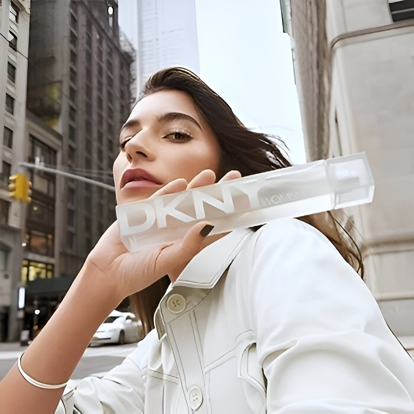 عطر دونا كاران الصيفي المنشط إصدار محدود