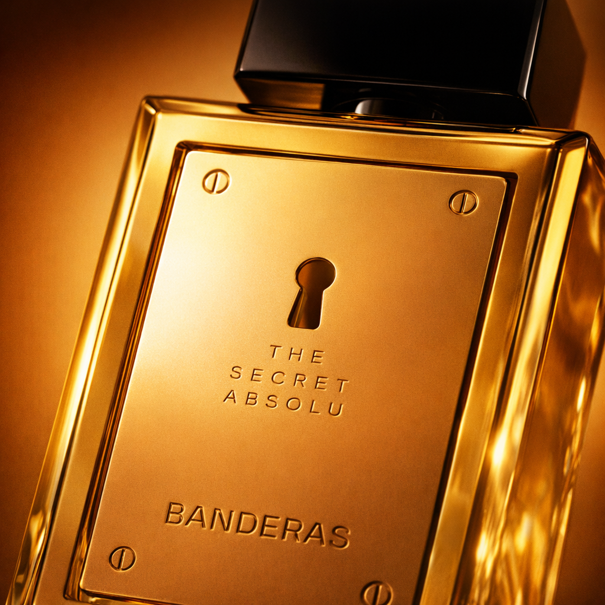 Antonio Banderas the Secret Absolu EDP for Men macro label detail gallery showcase