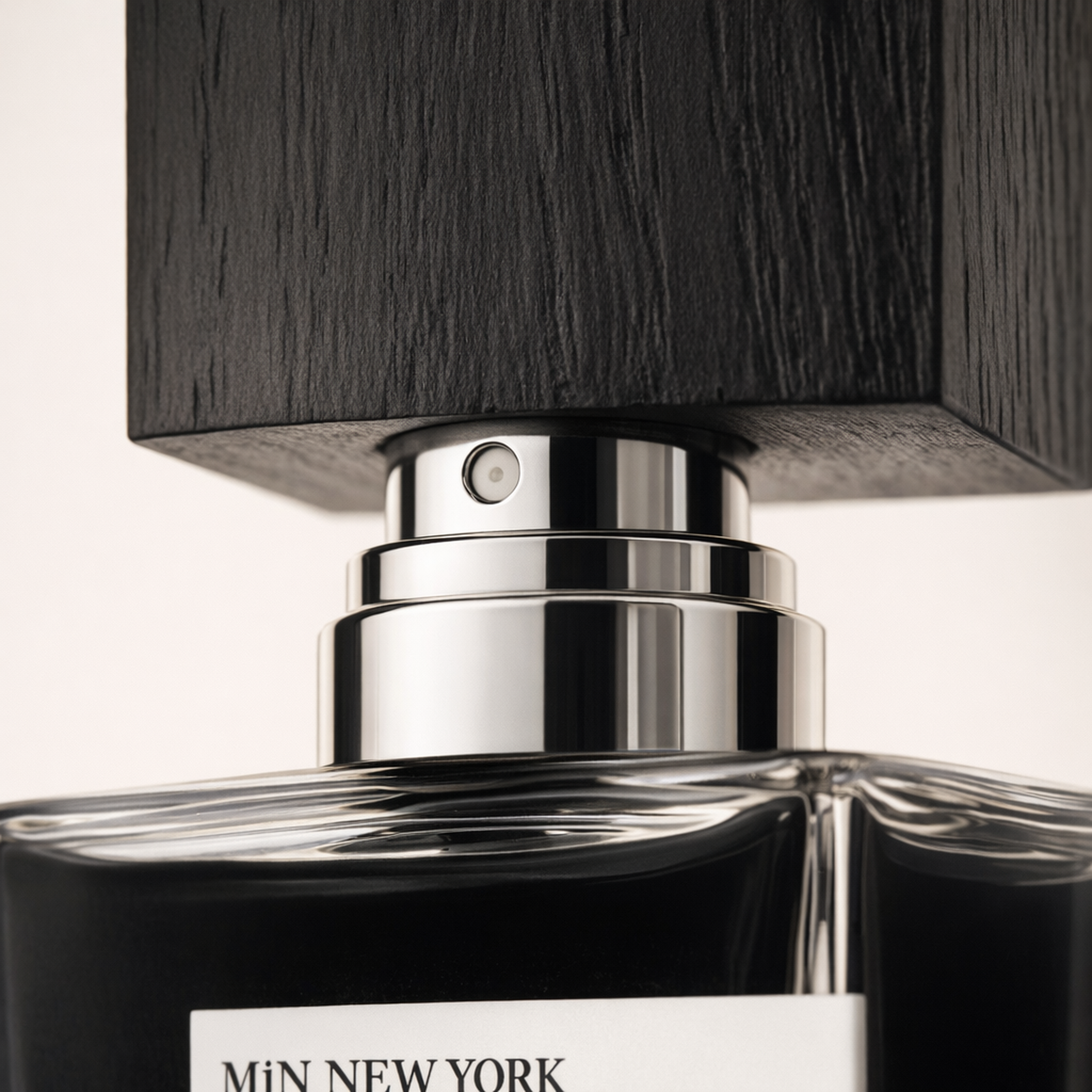 Min New York Dune Road EDP cap macro detail gallery showcase